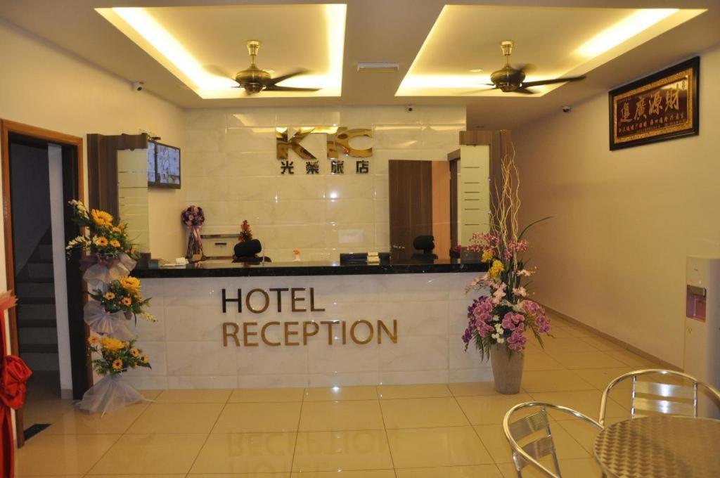 Ktc Hotel Sungkai Exterior foto